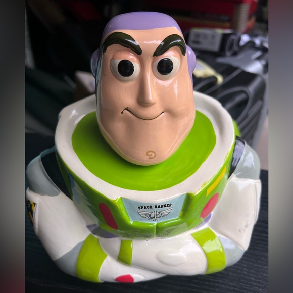 Toy store Buzz lightyear piggy bank - Picture 2 of 3